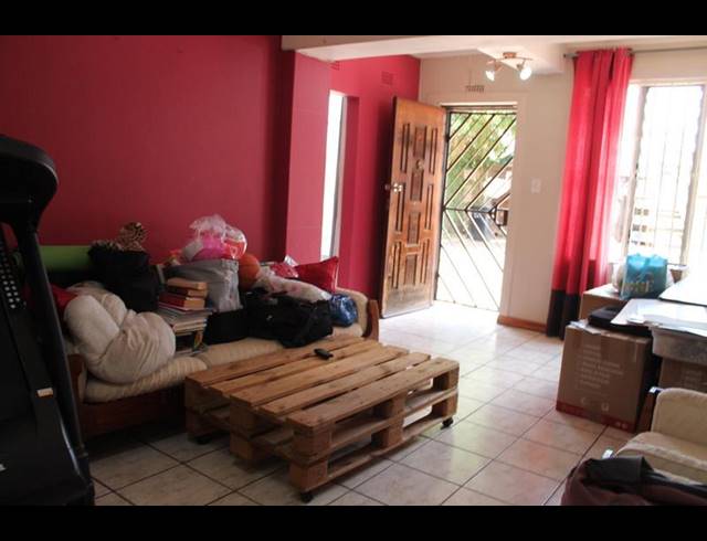 3 BEDROOM HOUSE FOR SALE IN KENSINGTON